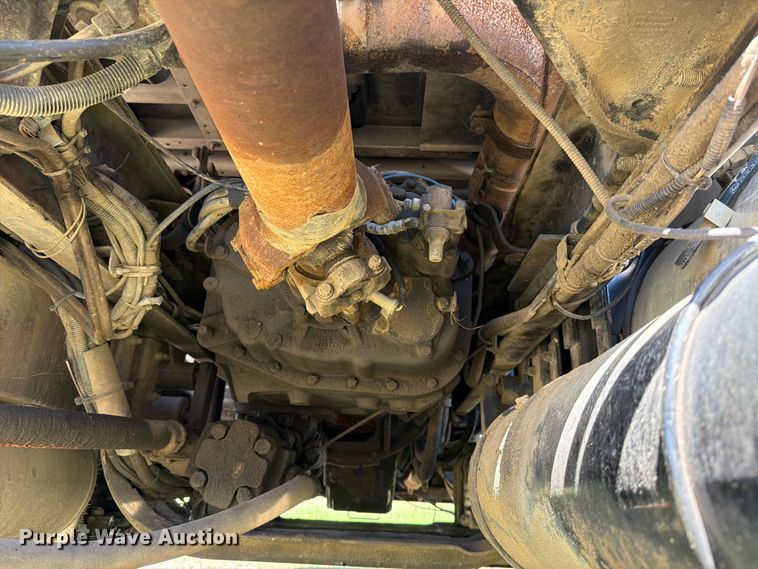 image for item ED5170 2007 Kenworth T800 truck cab and chassis