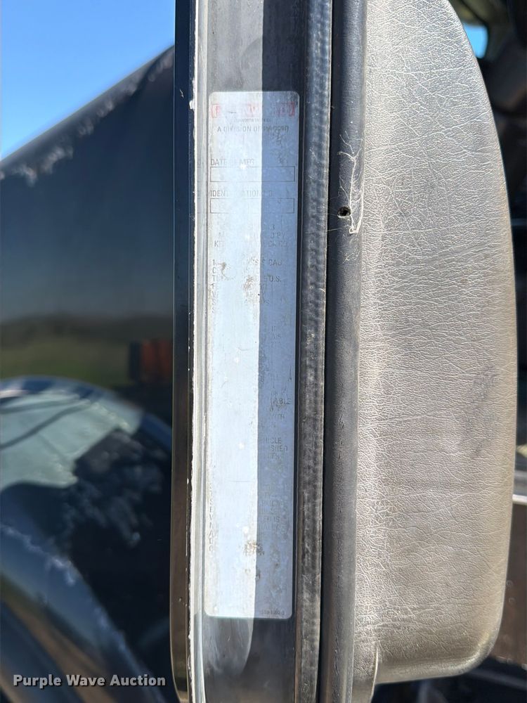 image for item ED5170 2007 Kenworth T800 truck cab and chassis