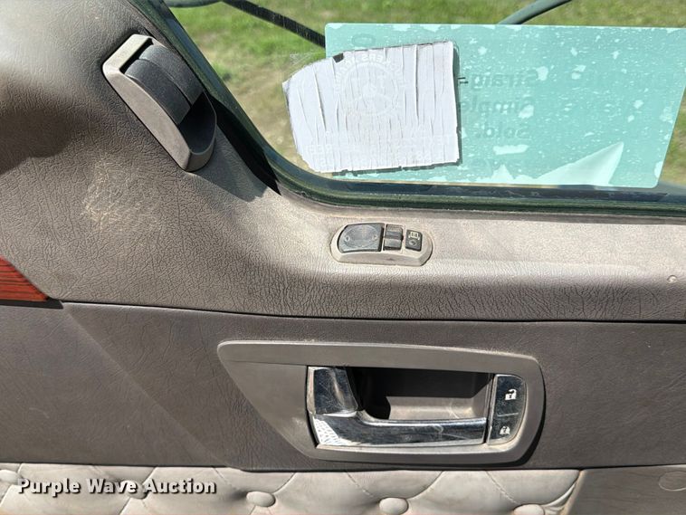 image for item ED5170 2007 Kenworth T800 truck cab and chassis