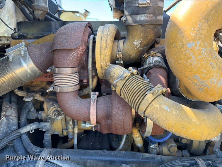 image for item ED5170 2007 Kenworth T800 truck cab and chassis