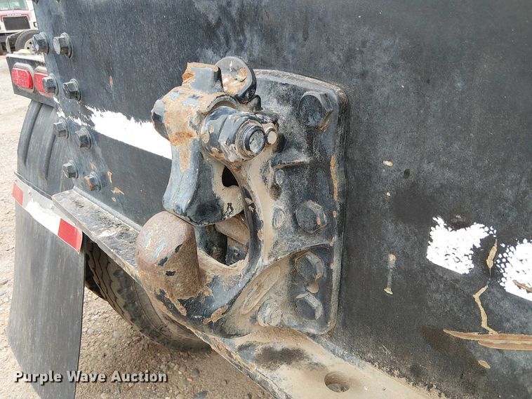 image for item EE5221 2016 Side Dump Ind. DS39BAH1R2R11 side dump trailer