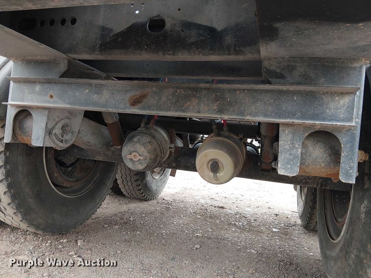 image for item EE5221 2016 Side Dump Ind. DS39BAH1R2R11 side dump trailer