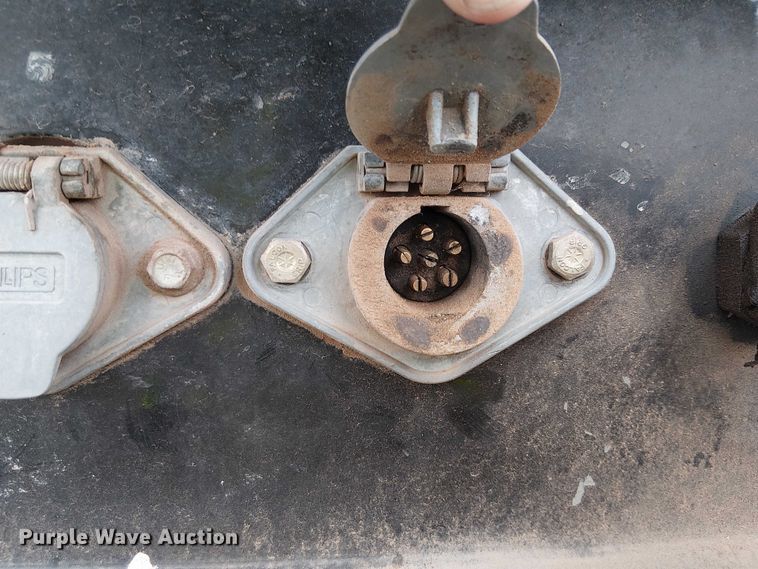 image for item EE5221 2016 Side Dump Ind. DS39BAH1R2R11 side dump trailer