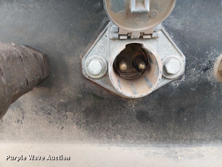 image for item EE5221 2016 Side Dump Ind. DS39BAH1R2R11 side dump trailer