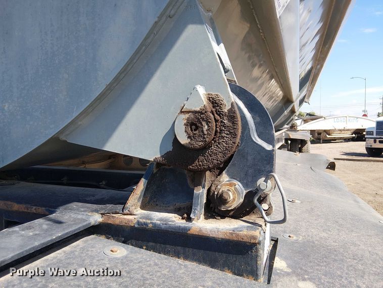 image for item EE5224 2012 SmithCo SX2-40-34 side dump trailer