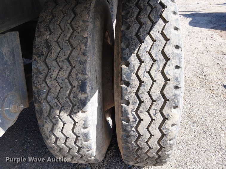 image for item EE5224 2012 SmithCo SX2-40-34 side dump trailer