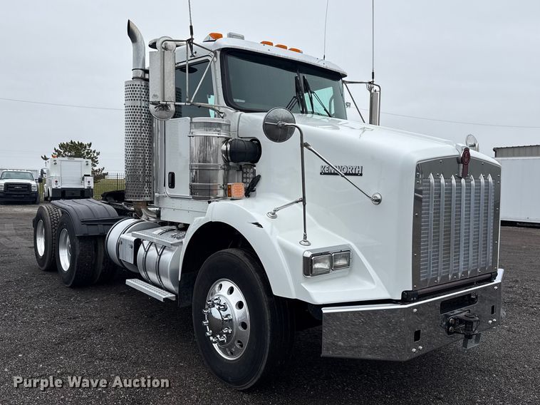 image for item EG2167 2019 Kenworth glider kit semi truck