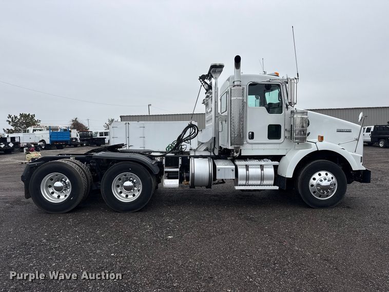 image for item EG2167 2019 Kenworth glider kit semi truck