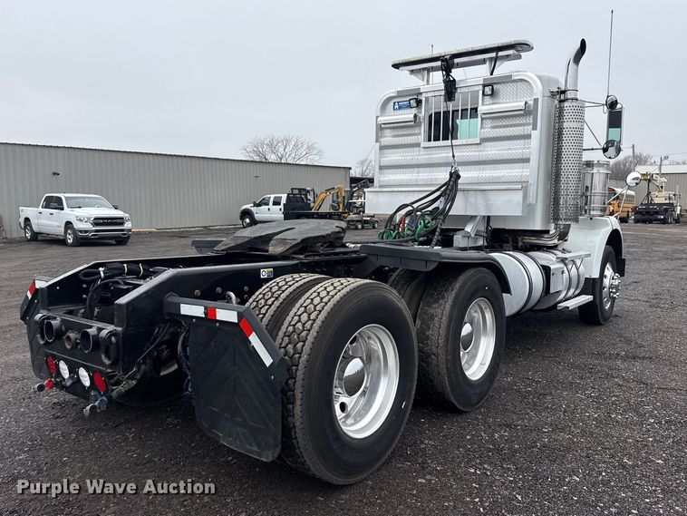 image for item EG2167 2019 Kenworth glider kit semi truck