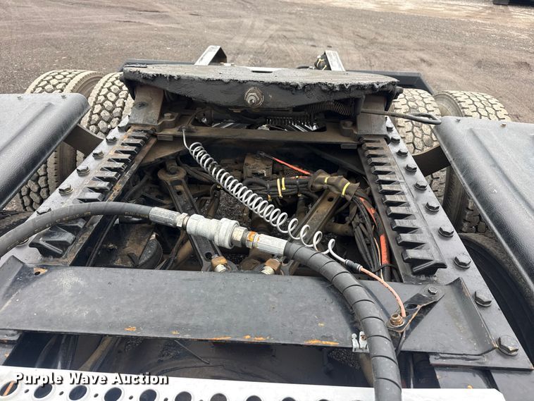 image for item EG2167 2019 Kenworth glider kit semi truck