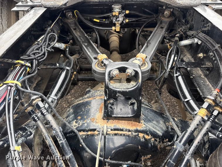 image for item EG2167 2019 Kenworth glider kit semi truck