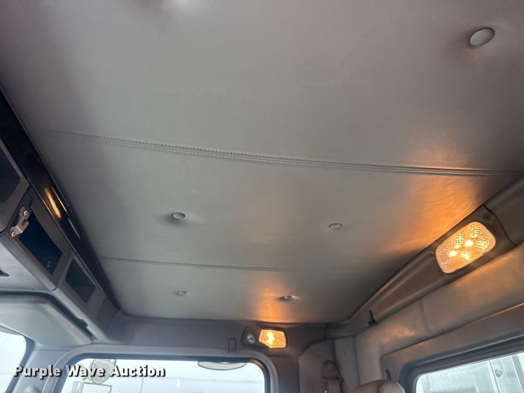 image for item EG2167 2019 Kenworth glider kit semi truck