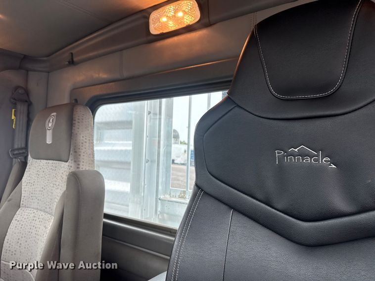 image for item EG2167 2019 Kenworth glider kit semi truck