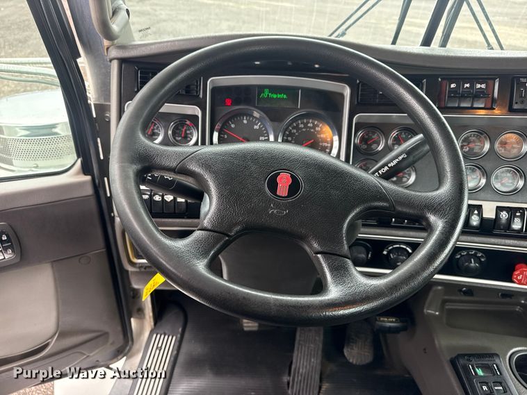 image for item EG2167 2019 Kenworth glider kit semi truck