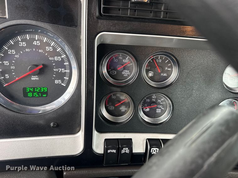 image for item EG2167 2019 Kenworth glider kit semi truck