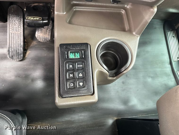 image for item EG2167 2019 Kenworth glider kit semi truck