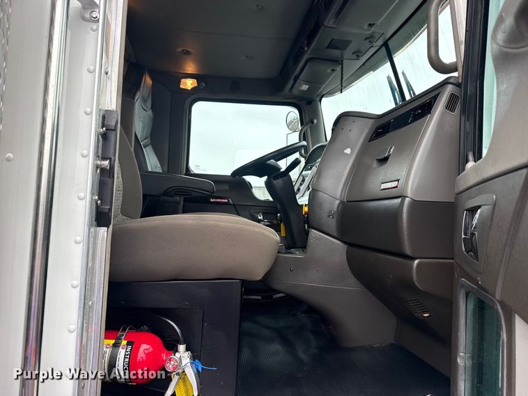 image for item EG2167 2019 Kenworth glider kit semi truck