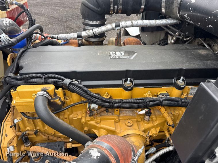 image for item EG2167 2019 Kenworth glider kit semi truck