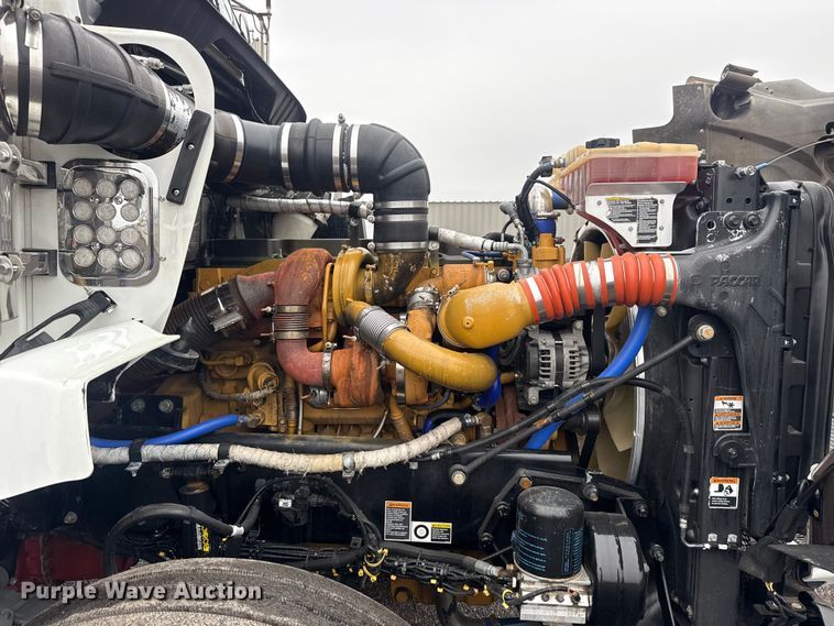 image for item EG2167 2019 Kenworth glider kit semi truck