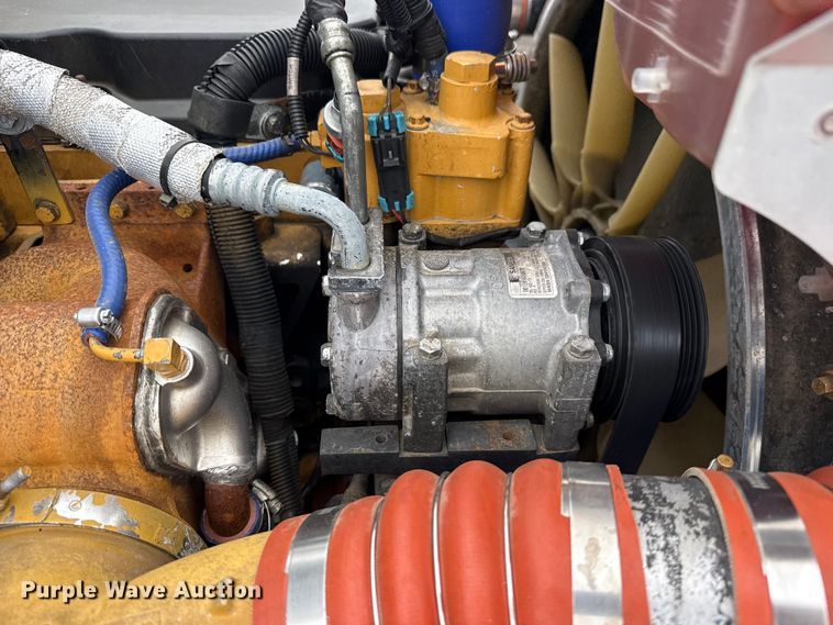 image for item EG2167 2019 Kenworth glider kit semi truck