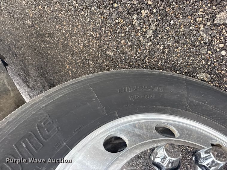 image for item EG2167 2019 Kenworth glider kit semi truck