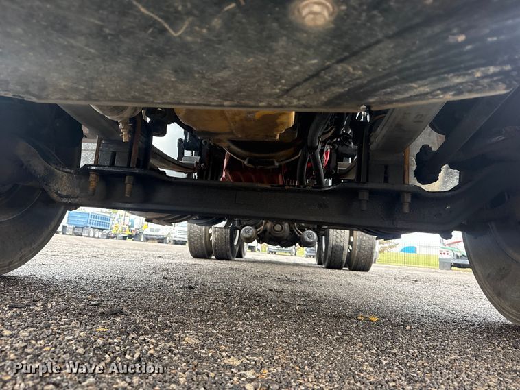 image for item EG2167 2019 Kenworth glider kit semi truck