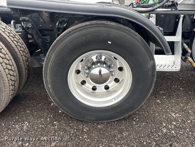 image for item EG2167 2019 Kenworth glider kit semi truck