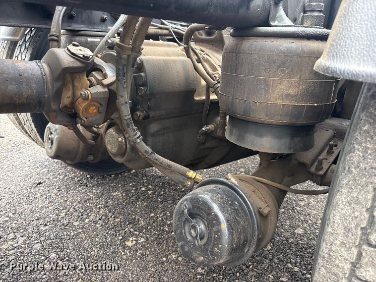 image for item EG2167 2019 Kenworth glider kit semi truck