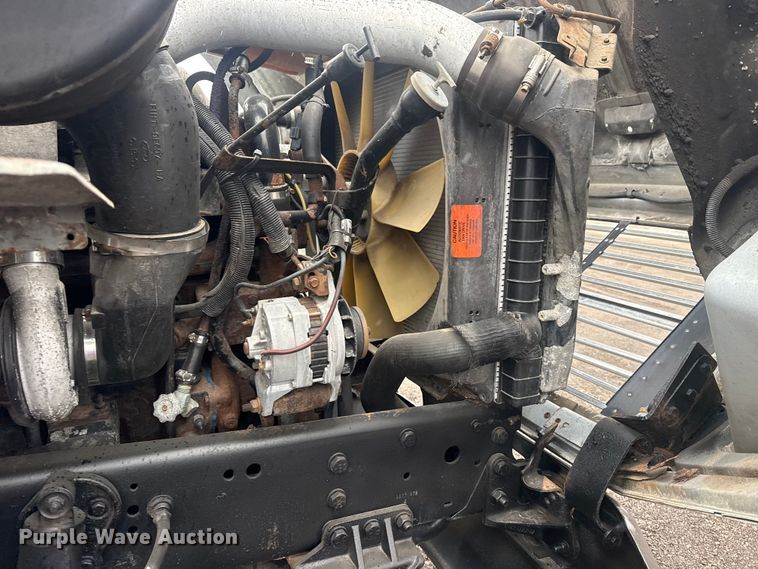 image for item EG8846 1993 Ford LA9000 semi truck