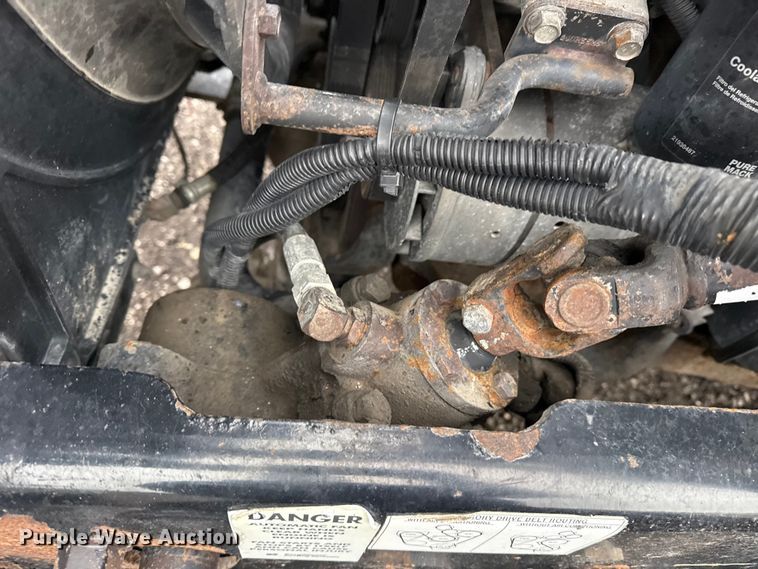 image for item EG8850 2006 Mack CHN semi truck