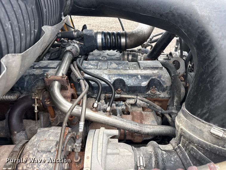 image for item EG8850 2006 Mack CHN semi truck