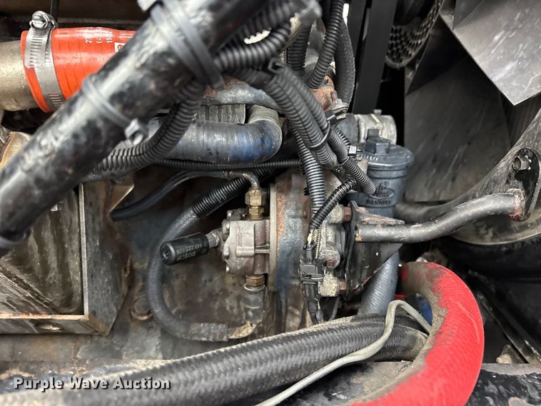 image for item EG8850 2006 Mack CHN semi truck