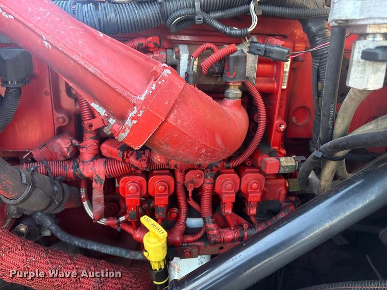 image for item EG8857 2006 International 9400 semi truck