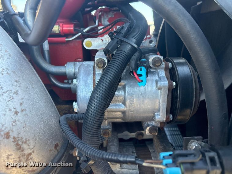 image for item EG8857 2006 International 9400 semi truck