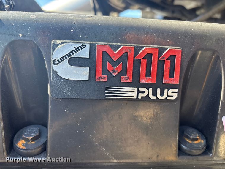 image for item EG8860 1999 Freightliner FLD  semi truck