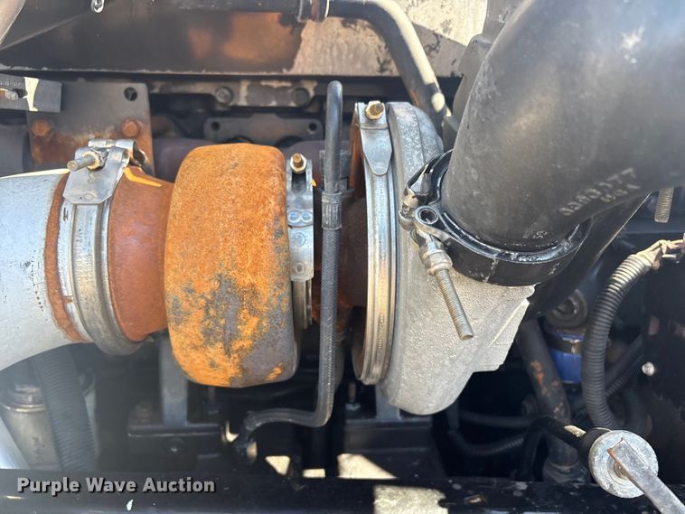 image for item EG8860 1999 Freightliner FLD  semi truck