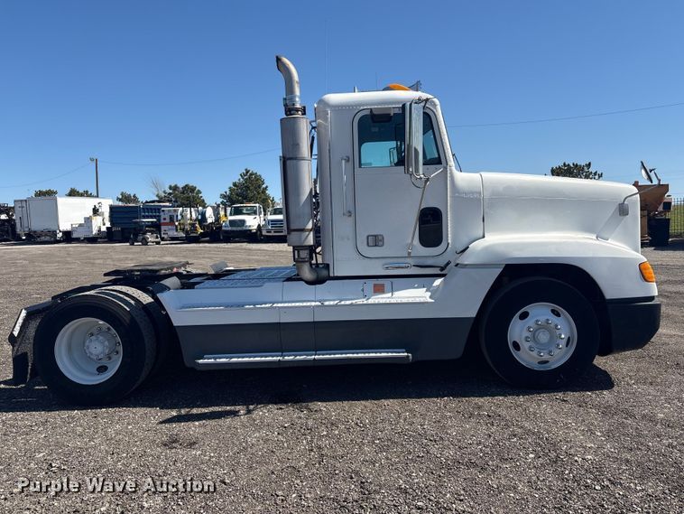 image for item EG8861 1999 Freightliner FLD semi truck