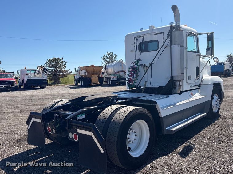 image for item EG8861 1999 Freightliner FLD semi truck