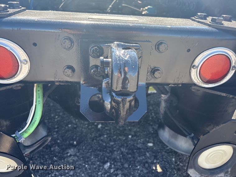 image for item EG8861 1999 Freightliner FLD semi truck