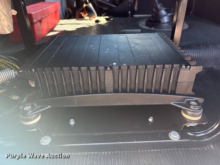 image for item EG8861 1999 Freightliner FLD semi truck