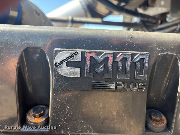 image for item EG8861 1999 Freightliner FLD semi truck