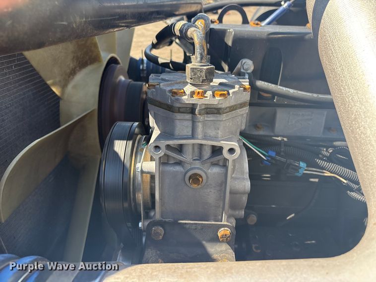 image for item EG8861 1999 Freightliner FLD semi truck