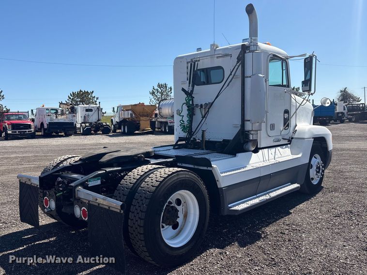 image for item EG8862 1999 Freightliner semi truck