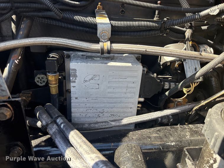 image for item EG8862 1999 Freightliner semi truck