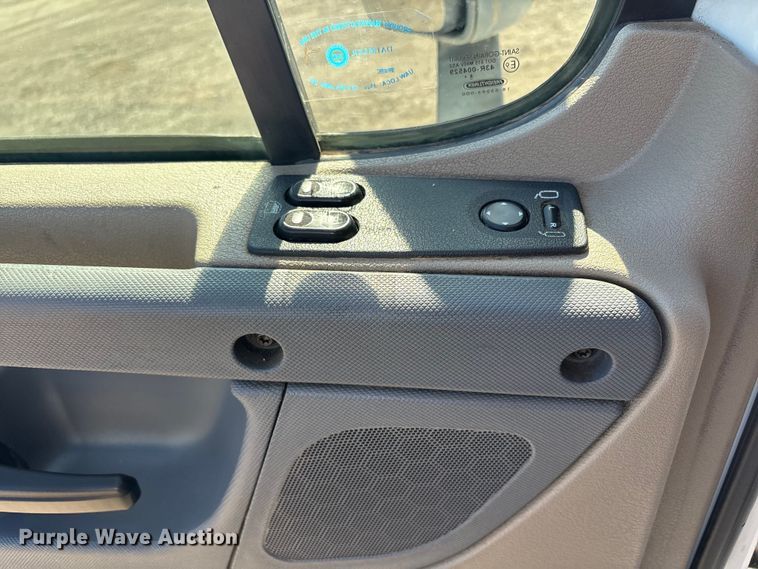 image for item EG8864 2016 Freightliner Cascadia semi truck