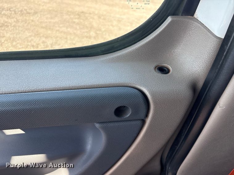 image for item EG8864 2016 Freightliner Cascadia semi truck