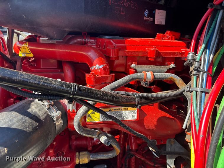 image for item EG8864 2016 Freightliner Cascadia semi truck