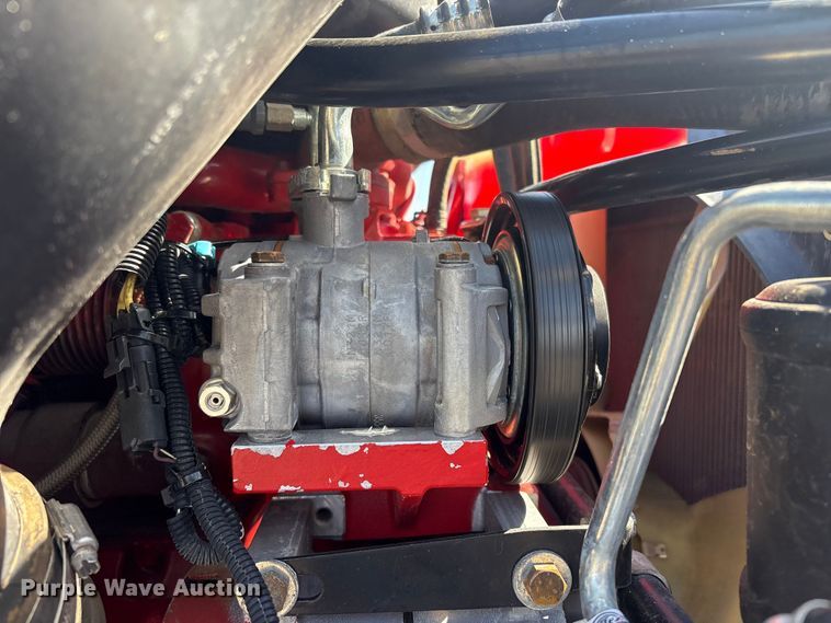 image for item EG8864 2016 Freightliner Cascadia semi truck