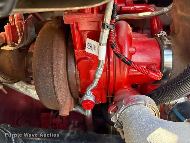 image for item EG8864 2016 Freightliner Cascadia semi truck