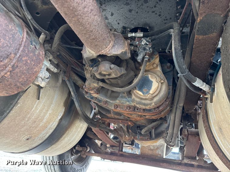 image for item EM5034 1994 Freightliner FLD semi truck